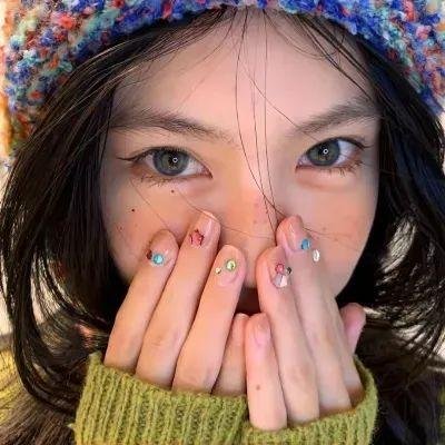 奇怪的袜子精灵